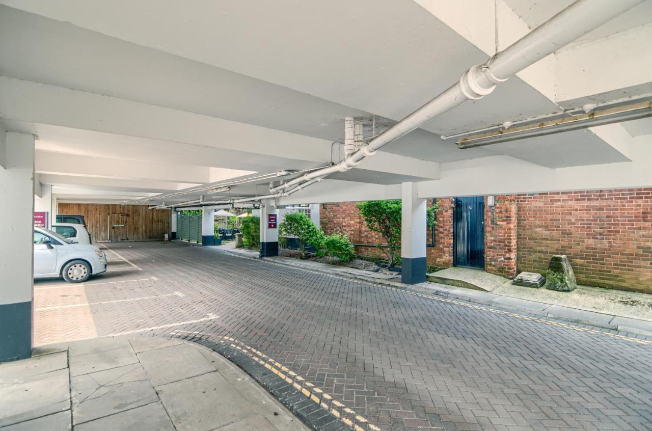Mercure Salisbury White Hart Hotel & Apartments Exterior foto