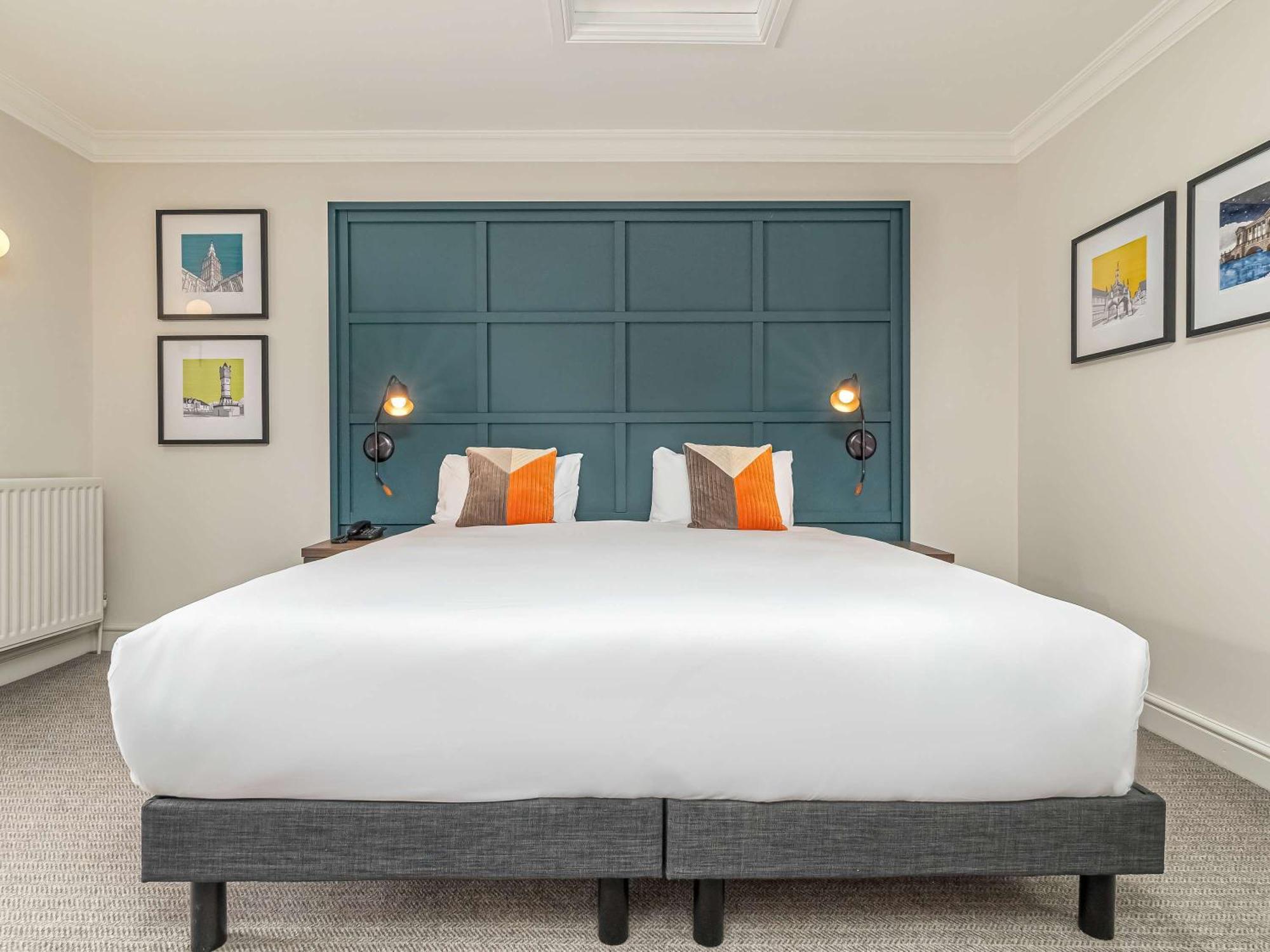 Mercure Salisbury White Hart Hotel & Apartments Exterior foto