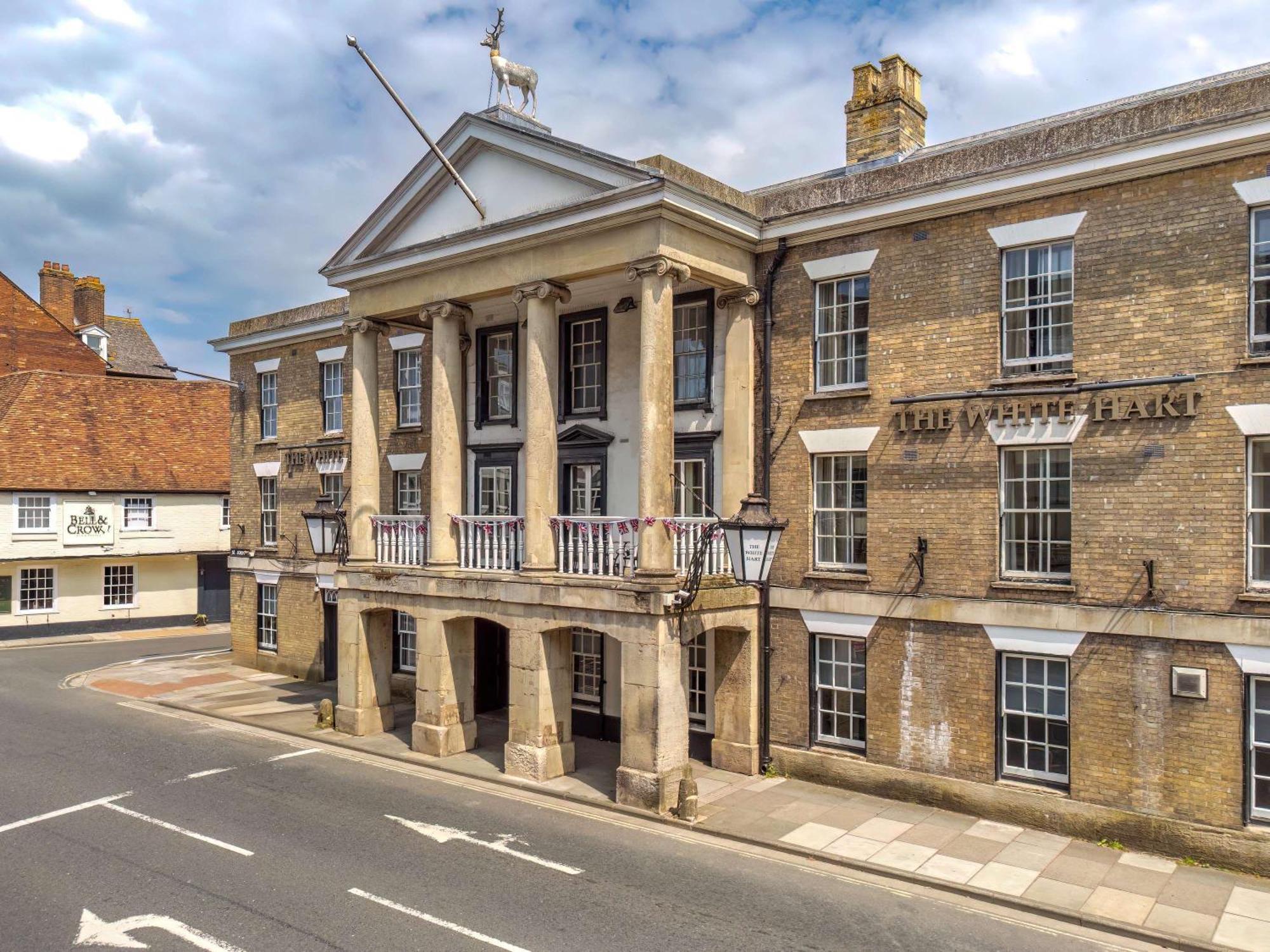 Mercure Salisbury White Hart Hotel & Apartments Exterior foto