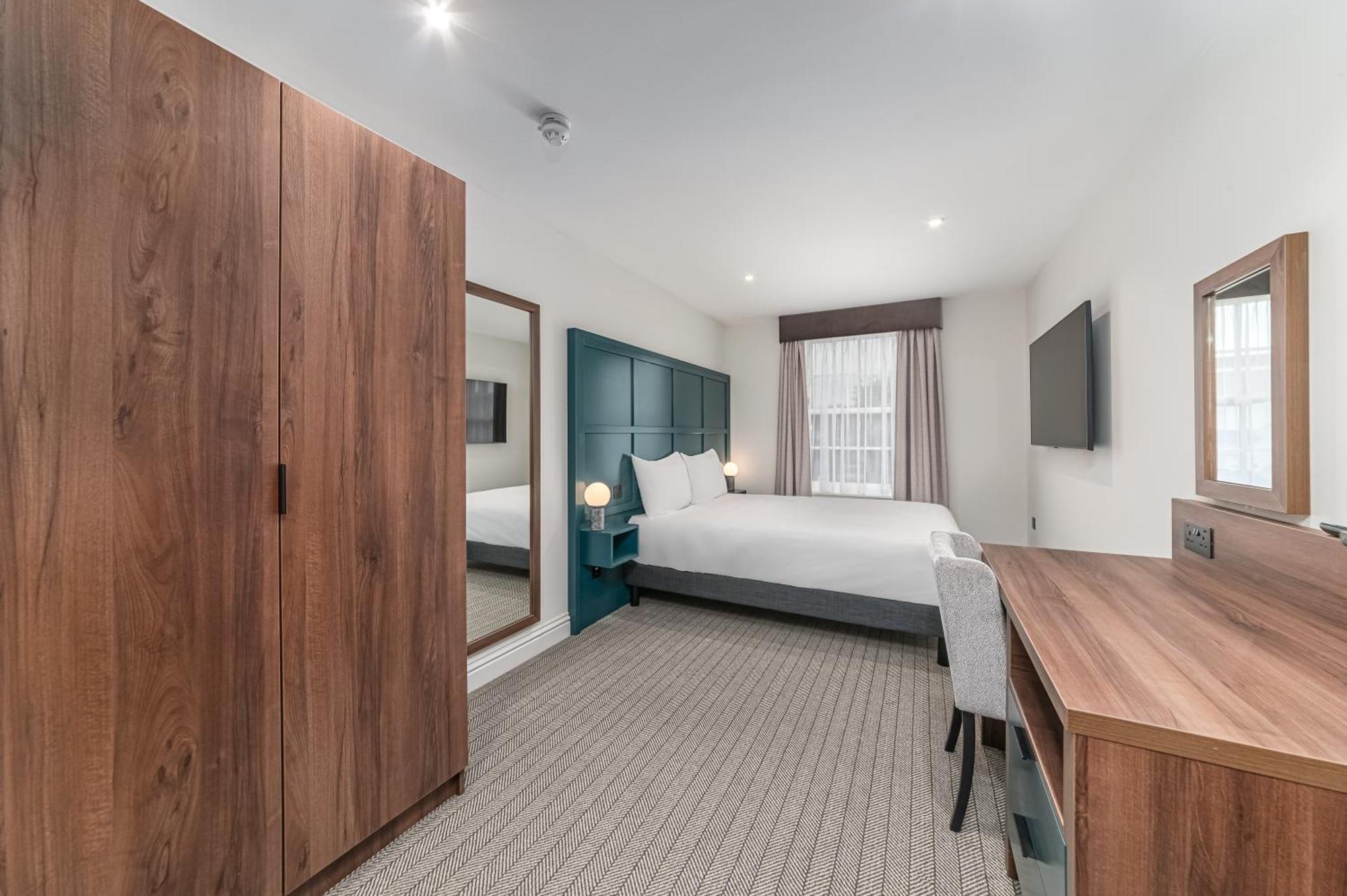 Mercure Salisbury White Hart Hotel & Apartments Exterior foto