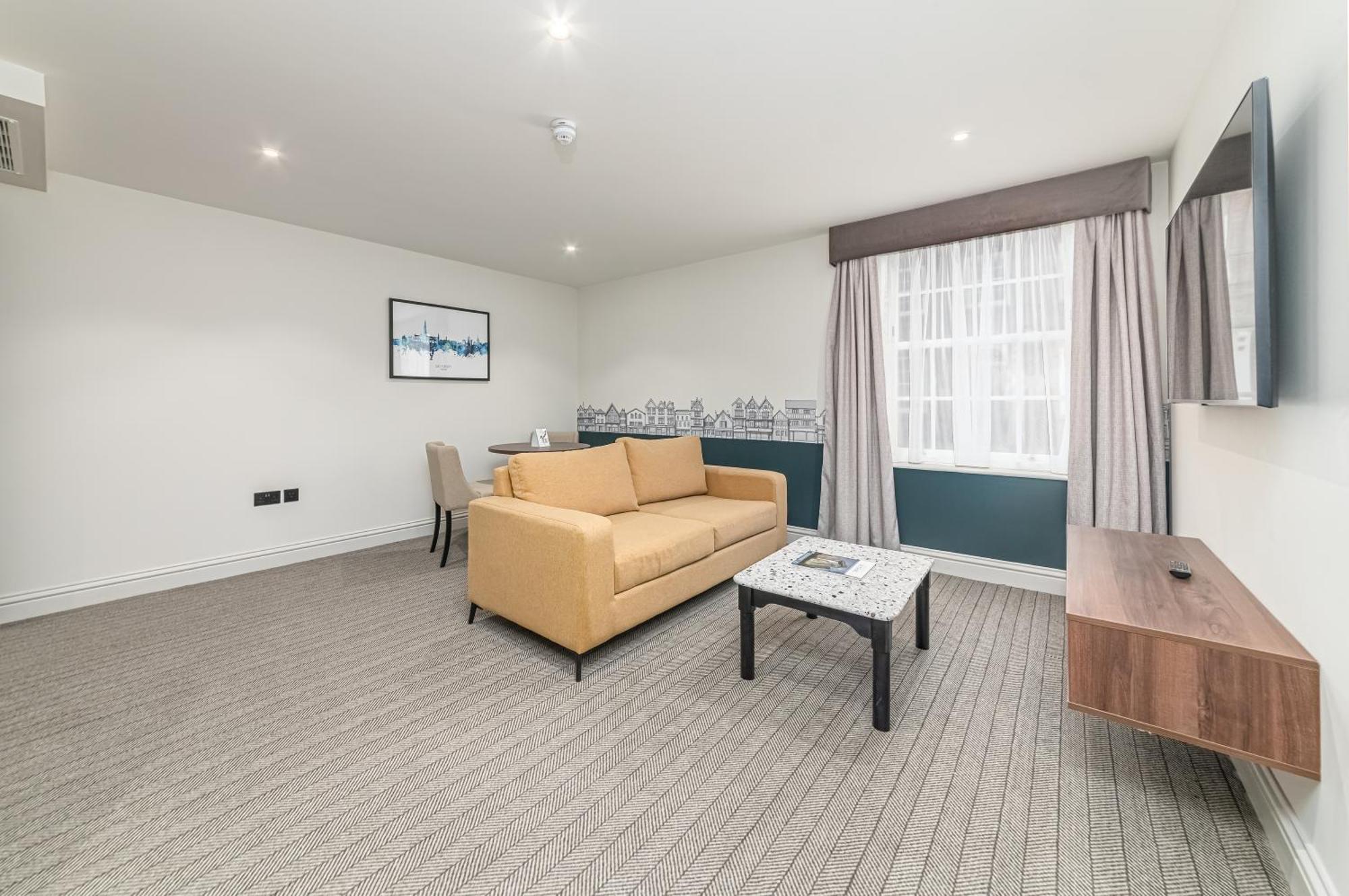 Mercure Salisbury White Hart Hotel & Apartments Exterior foto